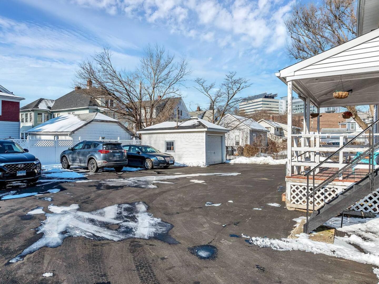 Welcome To Hat City Danbury, A Suburban Retreat Εξωτερικό φωτογραφία